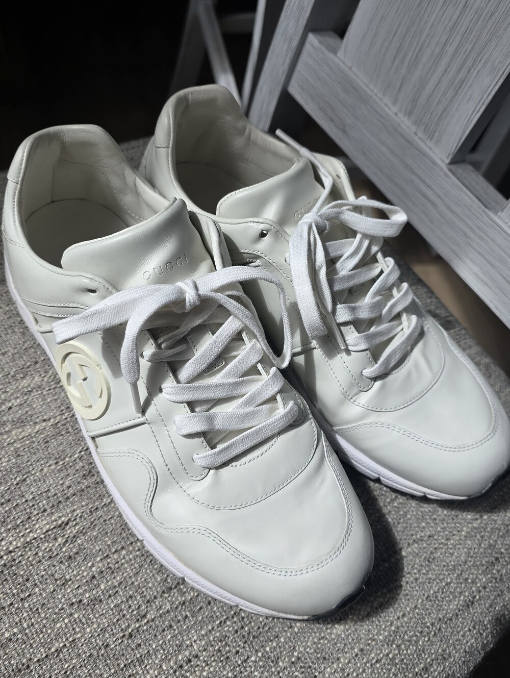 Authentic Gucci Off-White Leather Low-Top Sneakers